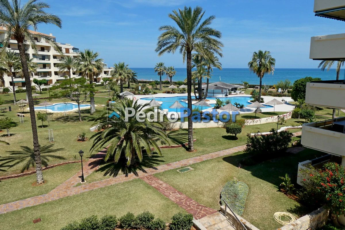 LAP225 - Alquiler apartamento Urbanización Playa Grande