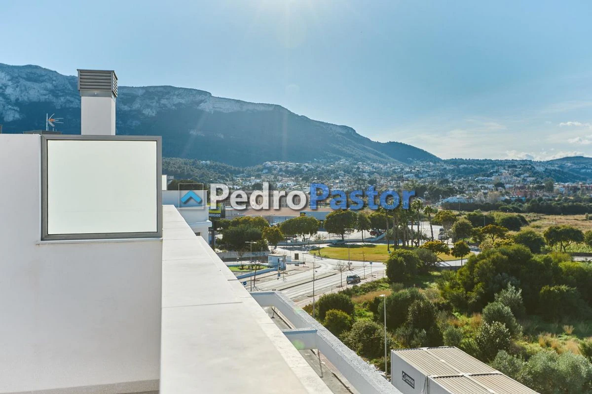 AT056 - Ático de 1 dormitorio en 2ª línea de playa, cerca del Club Náutico de Dénia
