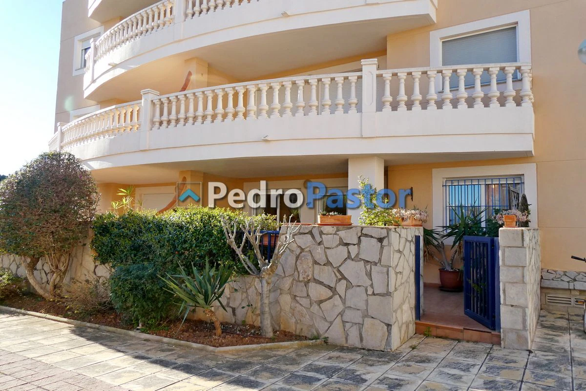 AP216 - Apartamento de 2 dormitorios en 2ª línea de playa en Las Marinas en Dénia