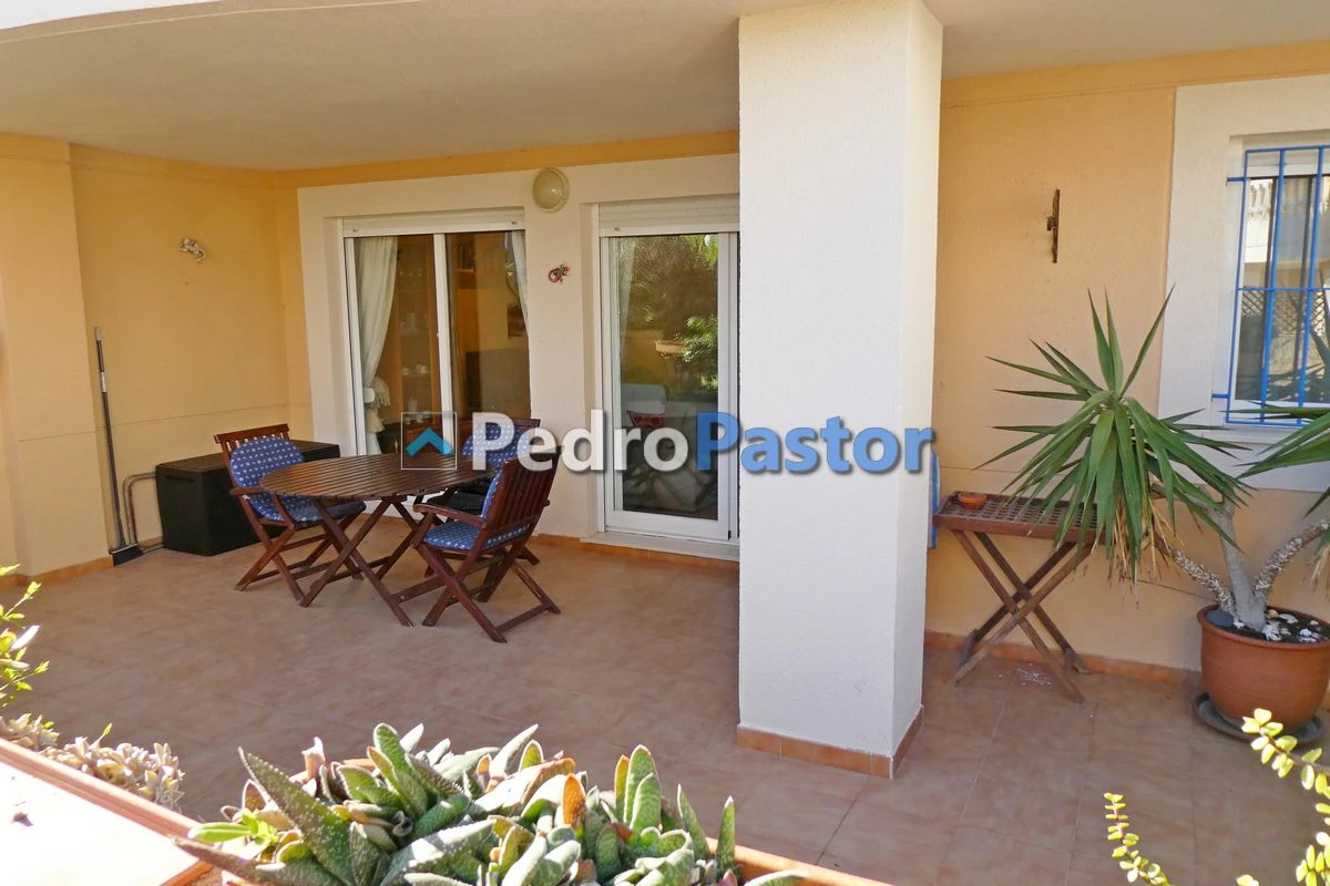 AP216 - Apartamento de 2 dormitorios en 2ª línea de playa en Las Marinas en Dénia