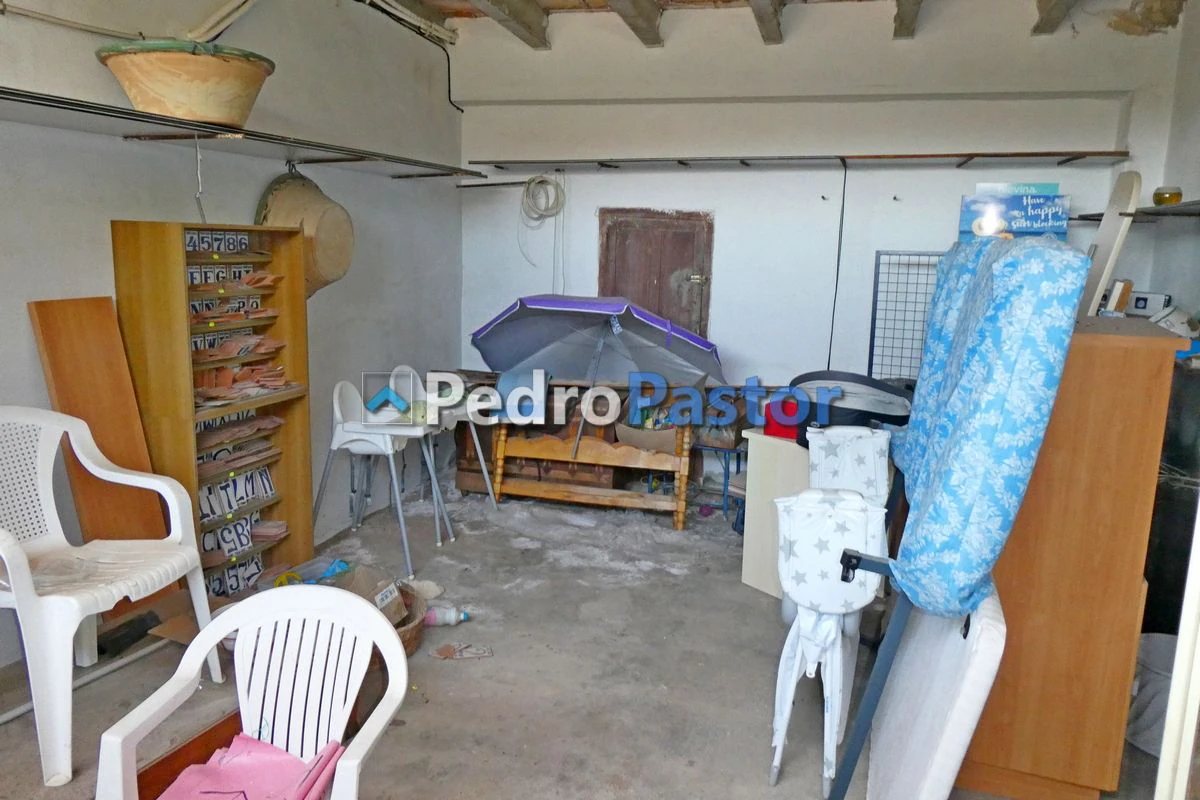 Chalet independiente de 8 dormitorios en el km 5 de Las Marinas, Dénia