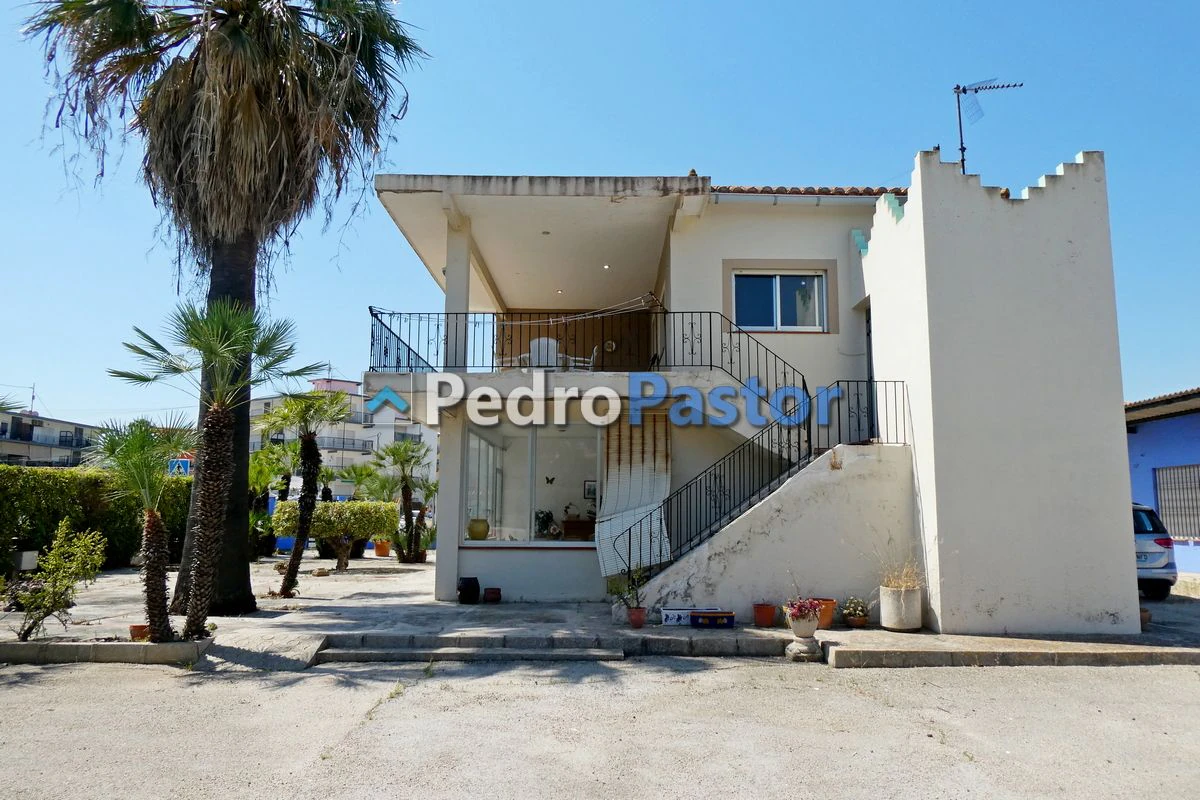 CH085 - Chalet independiente de 8 dormitorios en el km 5 de Las Marinas, Dénia