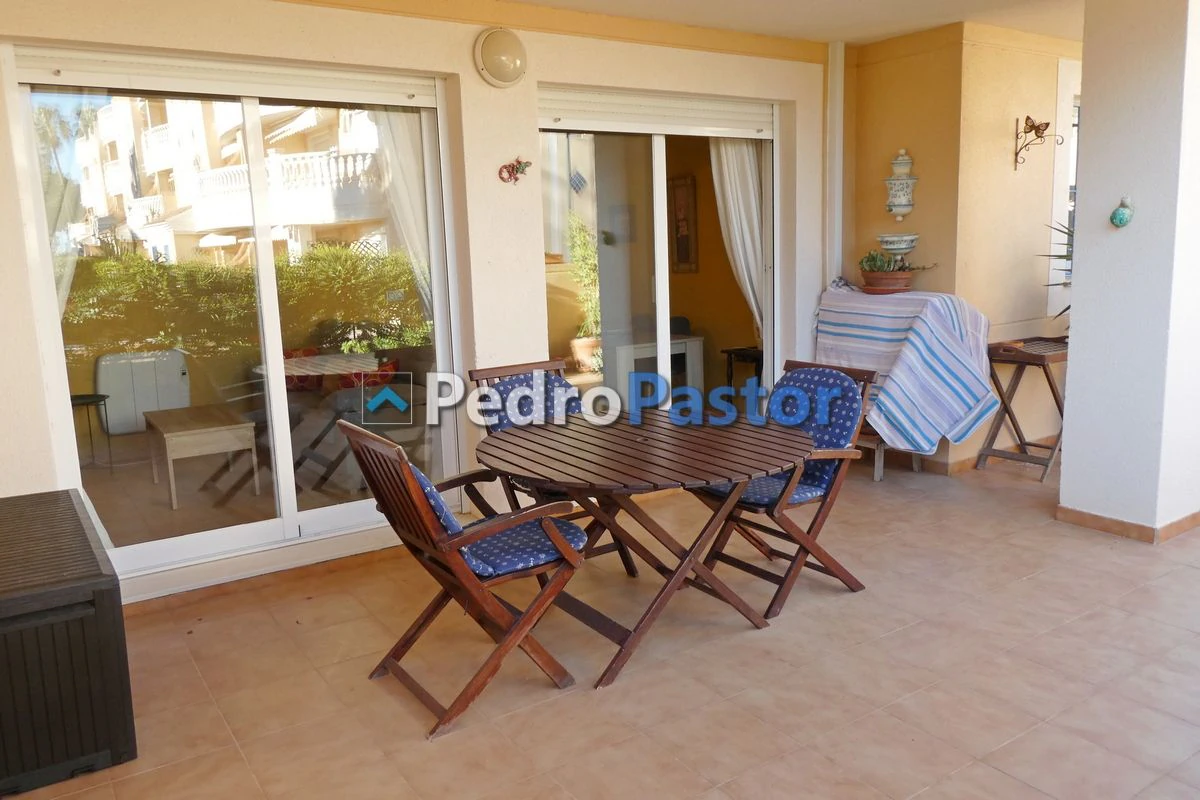 AP216 - Apartamento de 2 dormitorios en 2ª línea de playa en Las Marinas en Dénia