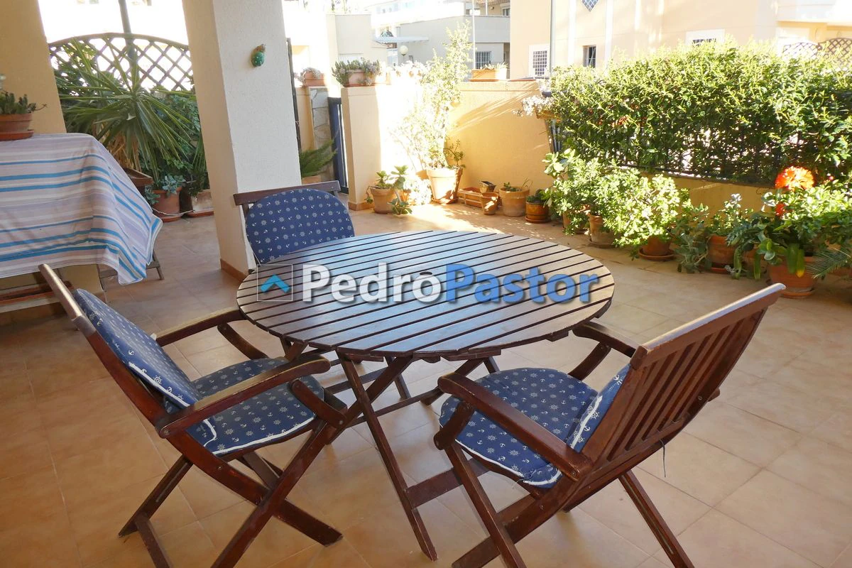 AP216 - Apartamento de 2 dormitorios en 2ª línea de playa en Las Marinas en Dénia
