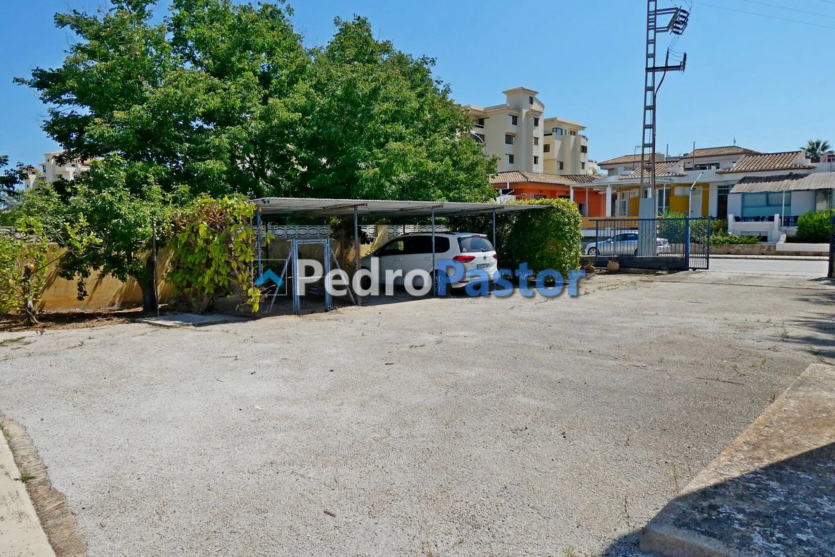 CH085 - Chalet independiente de 8 dormitorios en el km 5 de Las Marinas, Dénia