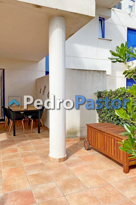 AP224 - Apartamento de 2 dormitorios en 2ª línea de playa en Las Marinas en Dénia