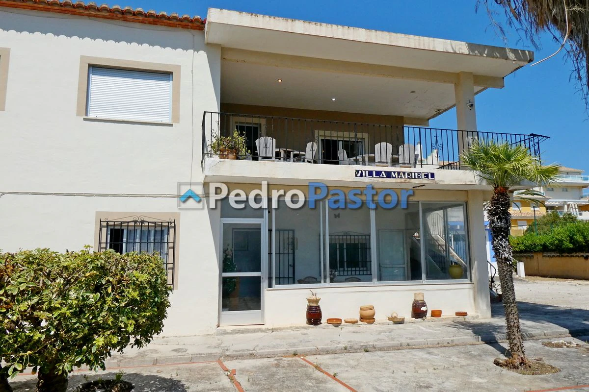 CH085 - Chalet independiente de 8 dormitorios en el km 5 de Las Marinas, Dénia