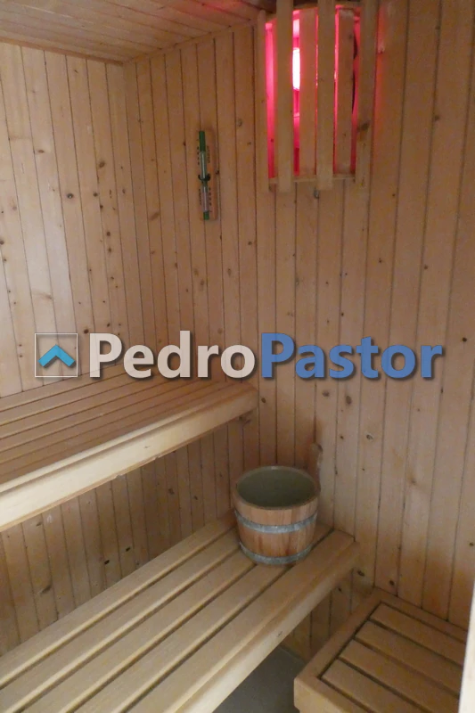 CH067 - Detached 9 bedroom villa in La Sella - Pedreguer