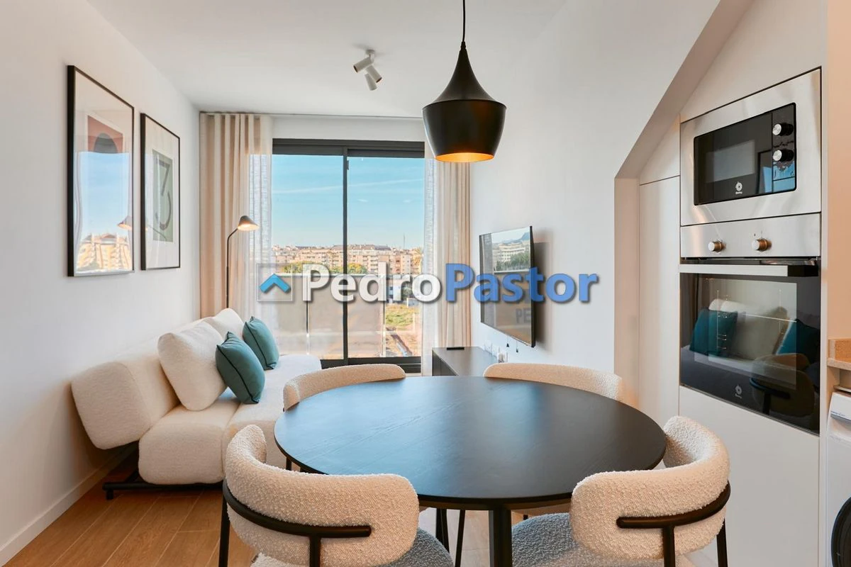 AT056 - 1-bedroom penthouse on the 2nd line of the beach, near the Dénia Nautical Club.
