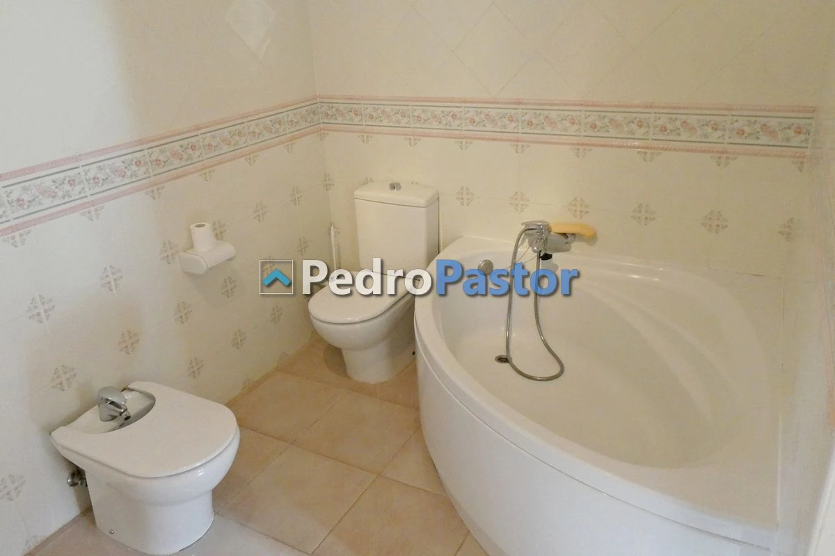CH067 - Detached 9 bedroom villa in La Sella - Pedreguer