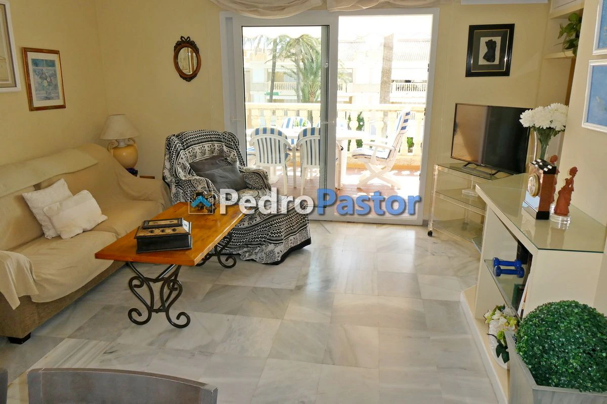 AP192 - 2-bedroom apartment on the beachfront in Las Marinas in Dénia