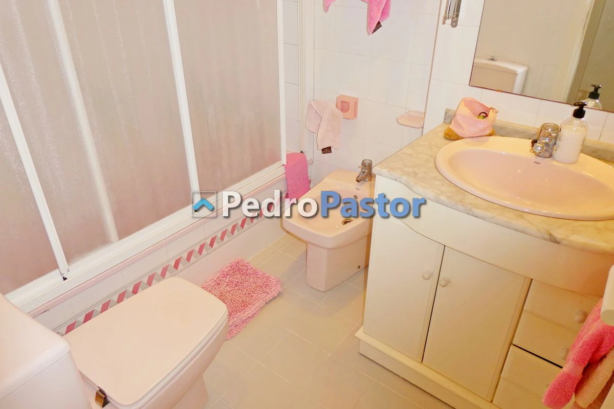 AP192 - 2-bedroom apartment on the beachfront in Las Marinas in Dénia