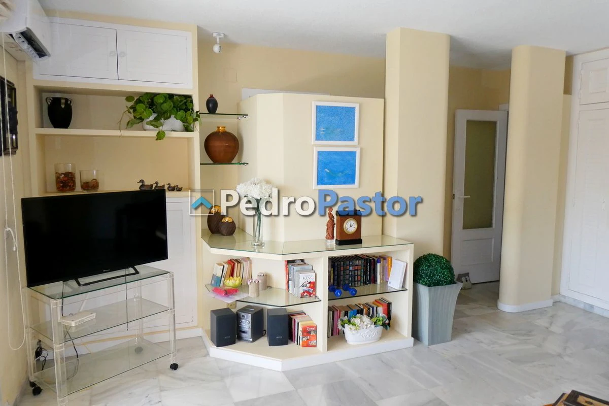 AP192 - 2-bedroom apartment on the beachfront in Las Marinas in Dénia