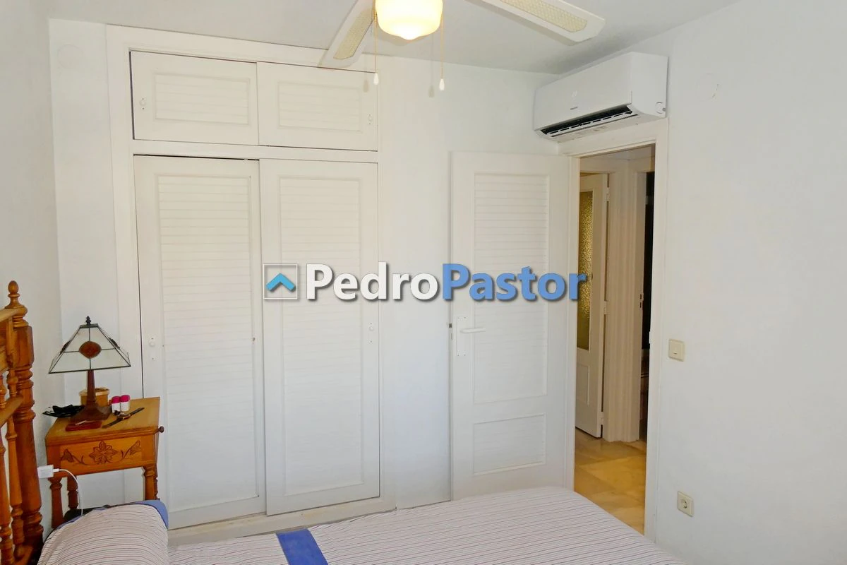AP192 - 2-bedroom apartment on the beachfront in Las Marinas in Dénia