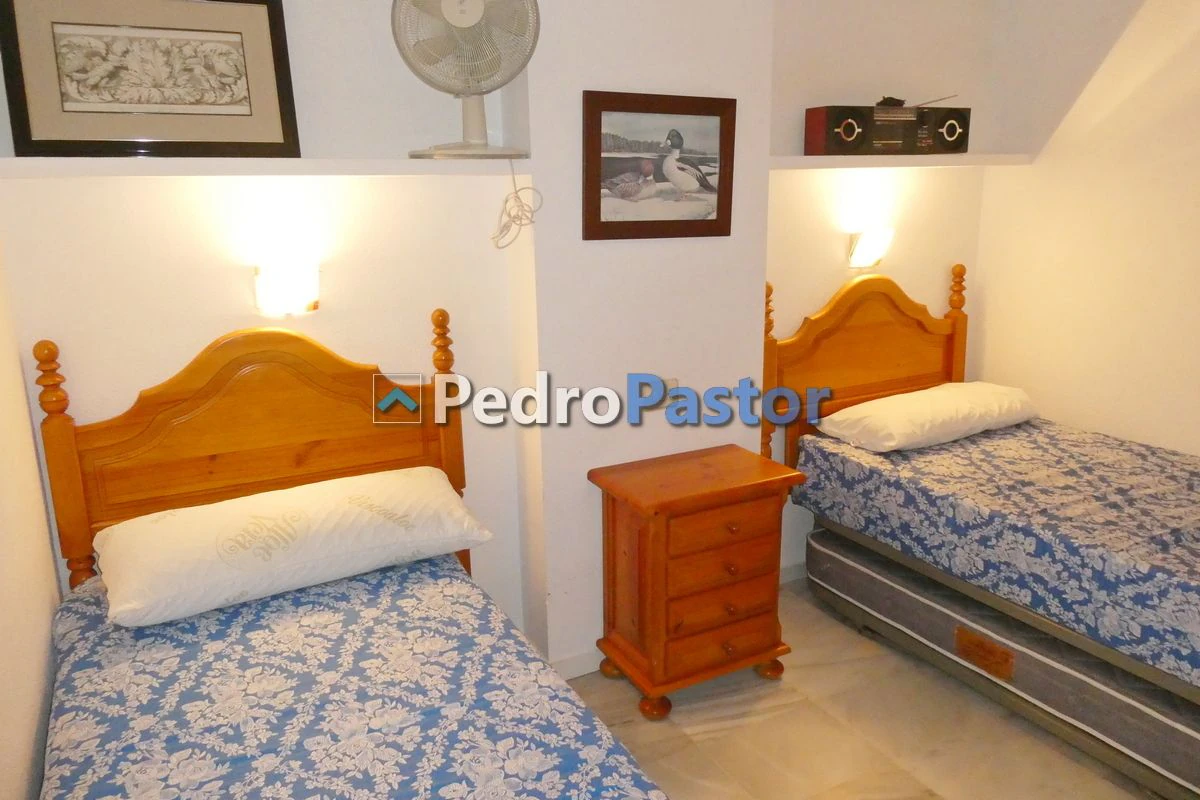 AP192 - 2-bedroom apartment on the beachfront in Las Marinas in Dénia