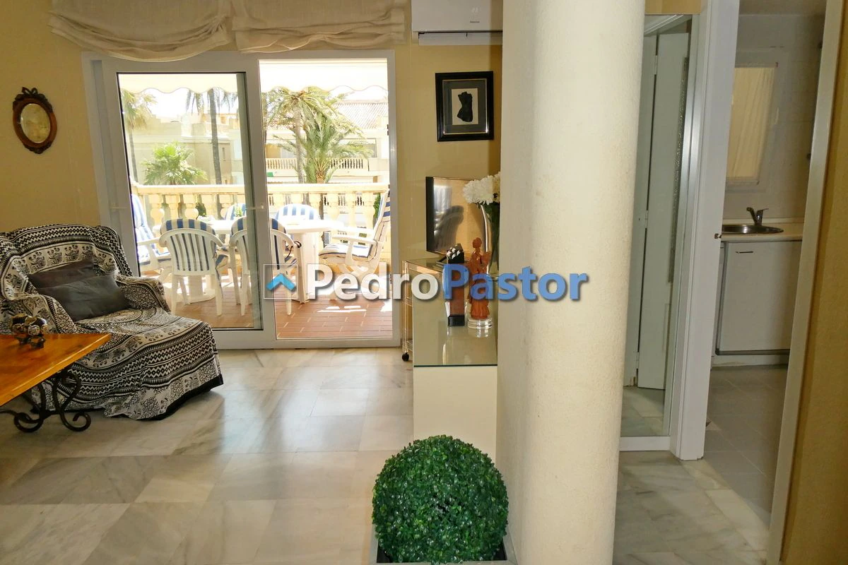 AP192 - 2-bedroom apartment on the beachfront in Las Marinas in Dénia