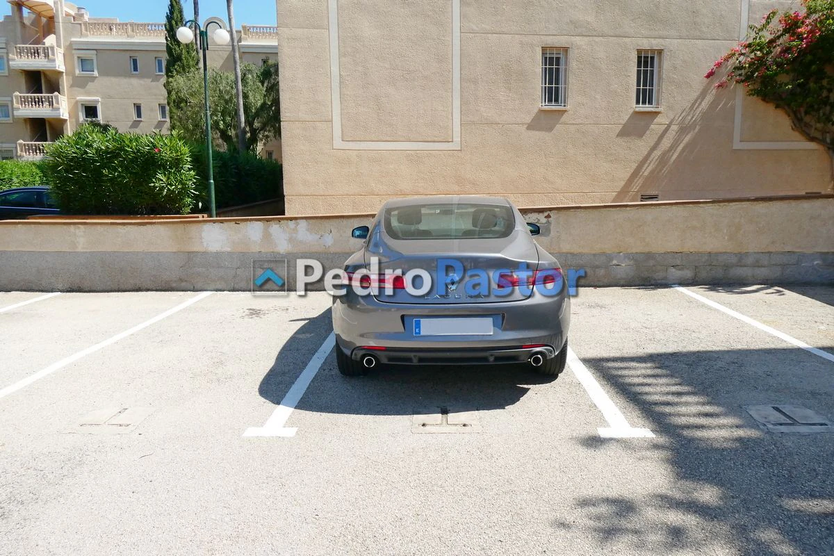 Apartamento de 2 dormitorios en 1ª línea de playa