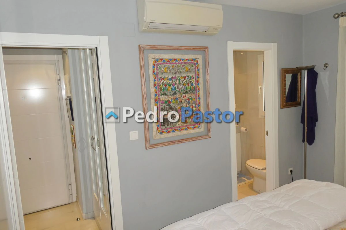 Apartamento de 2 dormitorios en 1ª línea de playa