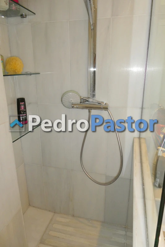 Apartamento de 2 dormitorios en 1ª línea de playa