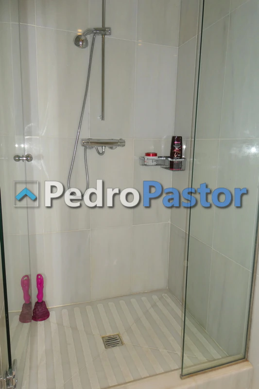 Apartamento de 2 dormitorios en 1ª línea de playa