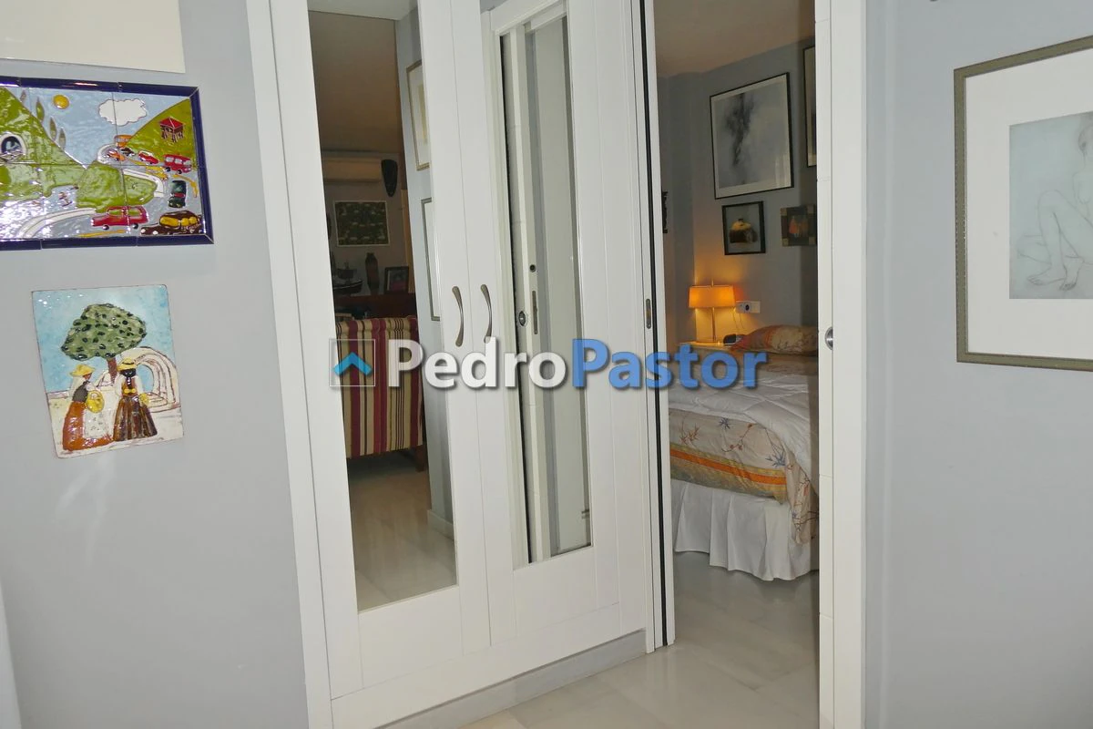 Apartamento de 2 dormitorios en 1ª línea de playa