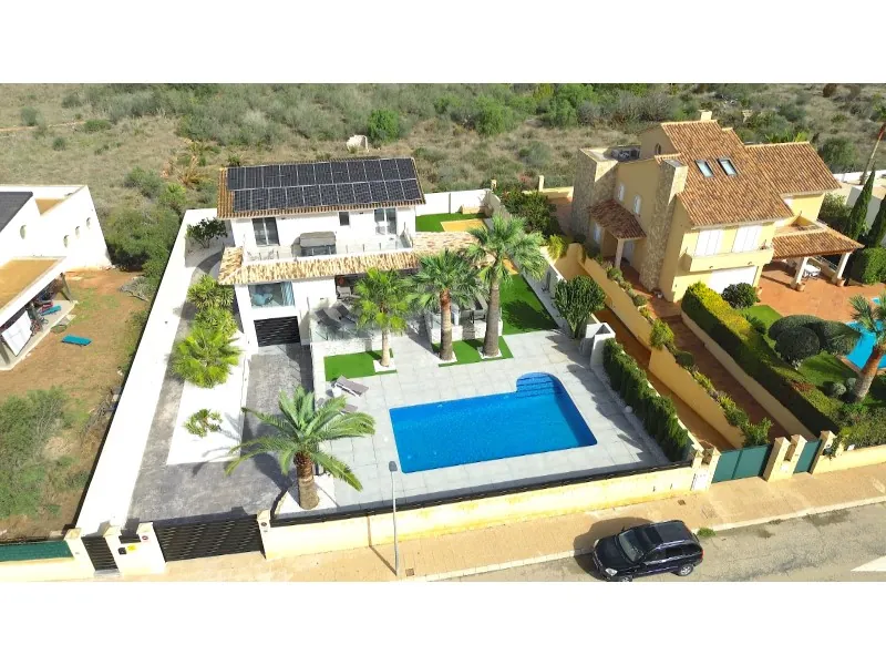 Villa til salg i Alfas Del Pi