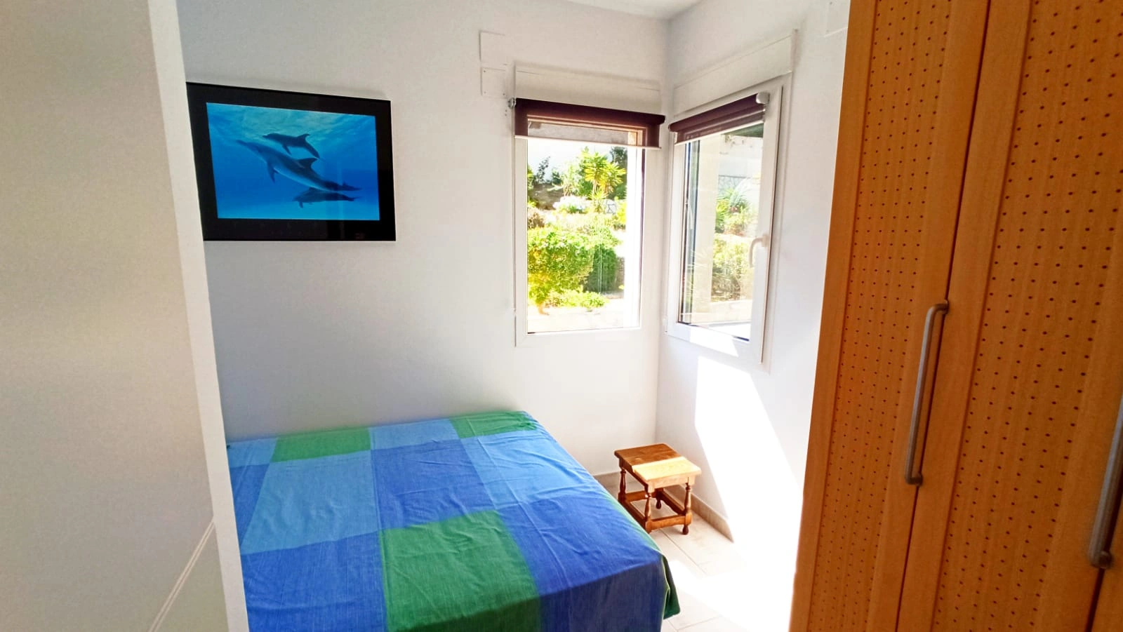 Cometa III Calpe - Villa with large plot and tennis court for sale.