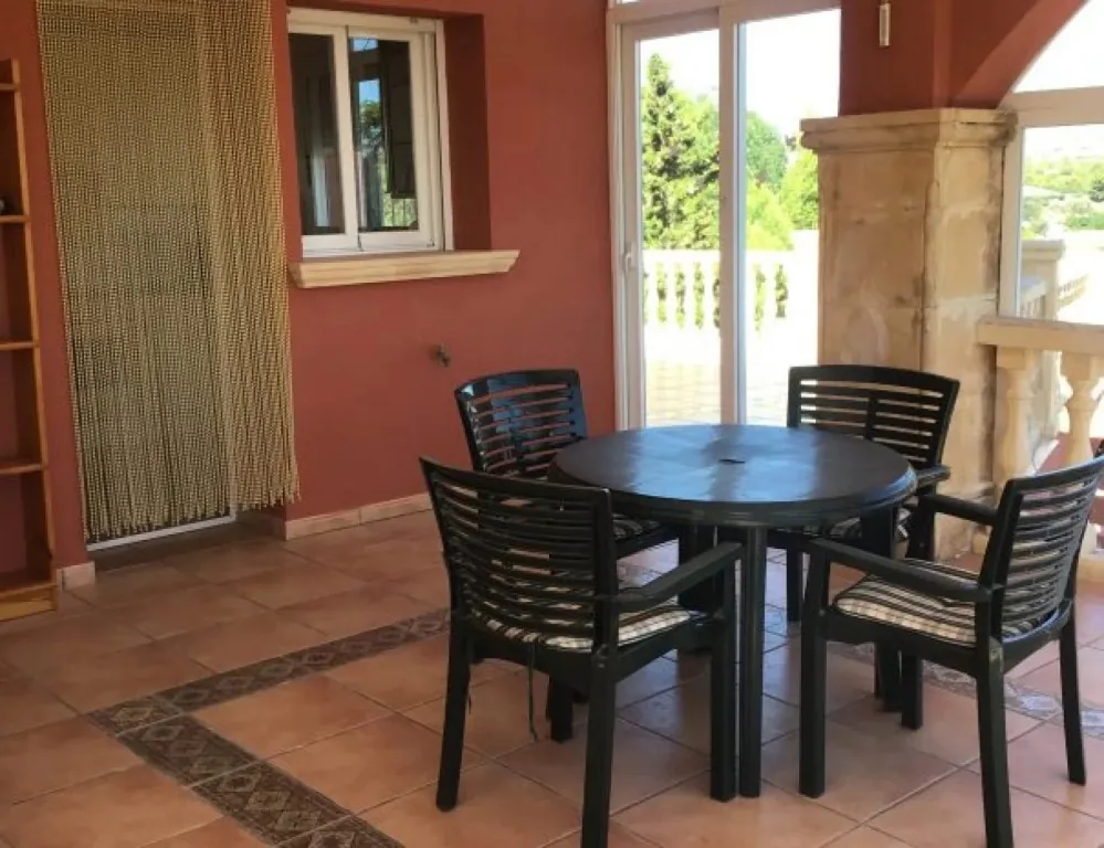 Villa in vendita a Alfas Del Pi