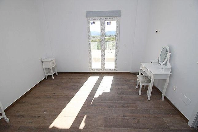Villa for sale in Pinoso