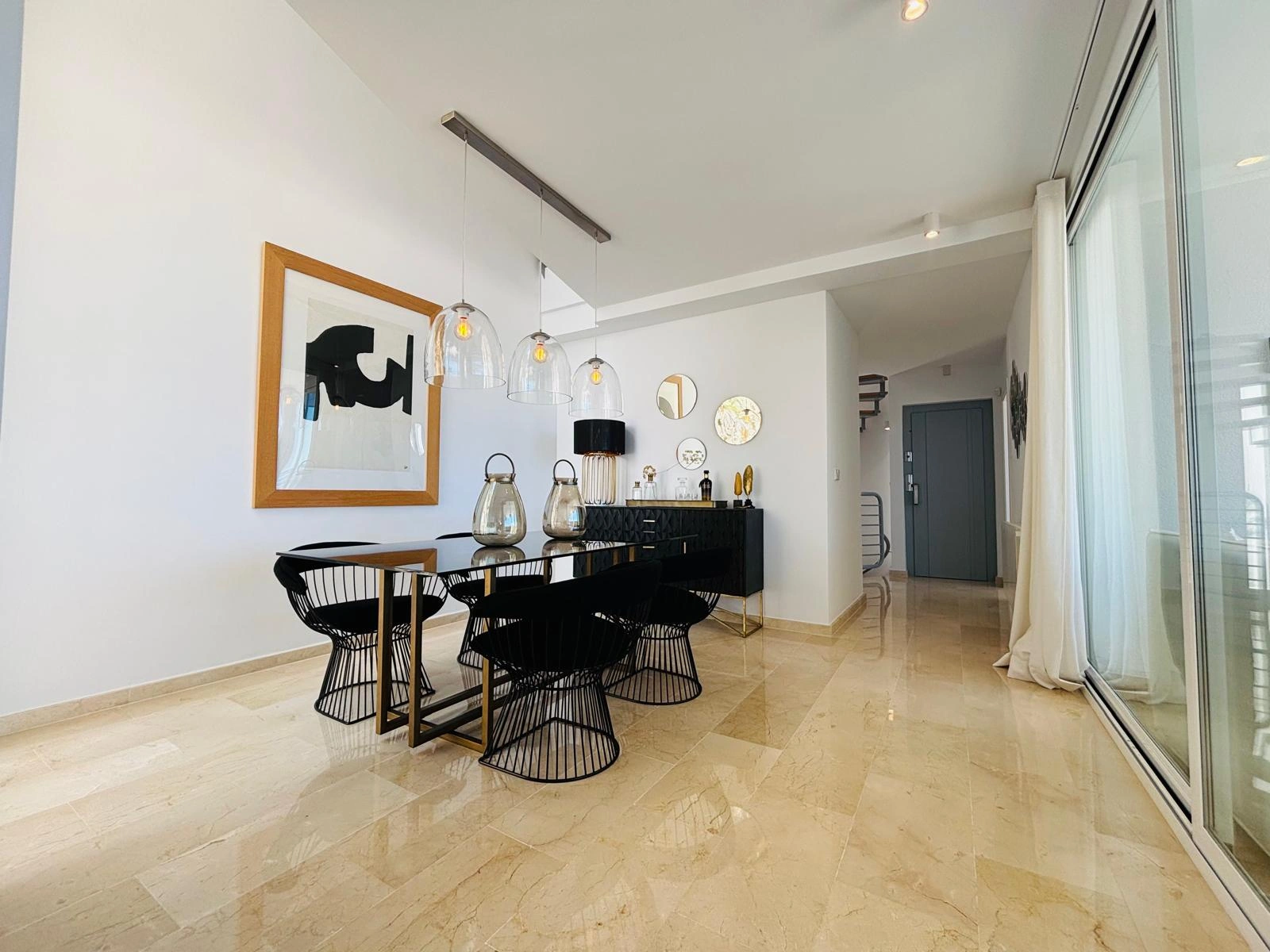 Luxury villa in Altea la Vella with unbeatable sea and mountain views.