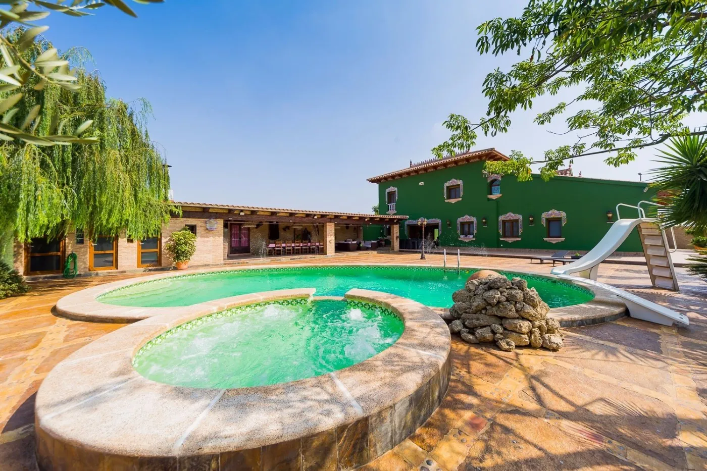Country house for sale in Almoradi