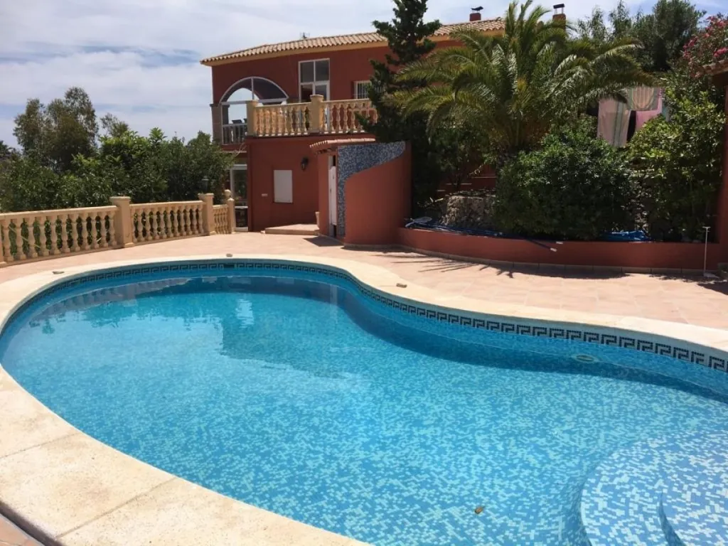 Villa in vendita a Alfas Del Pi
