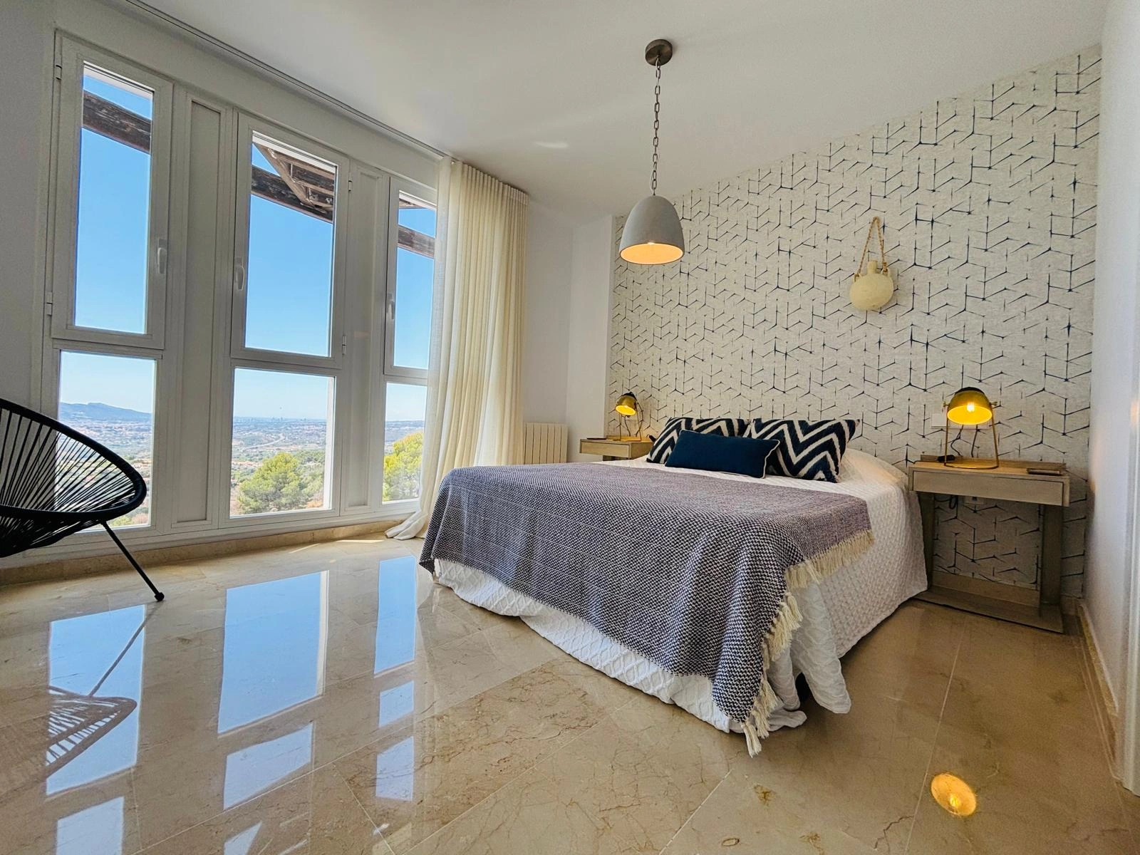 Luxury villa in Altea la Vella with unbeatable sea and mountain views.