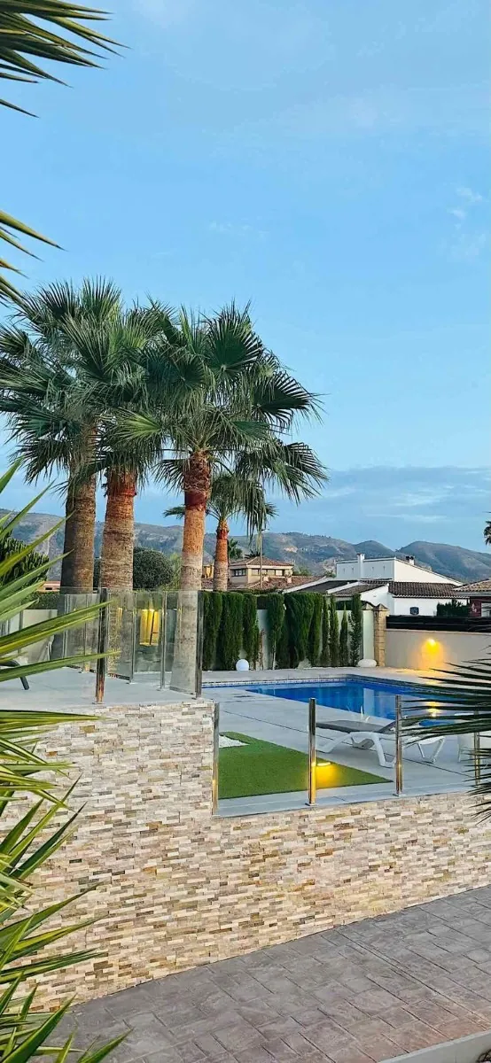 Villa til salg i Alfas Del Pi