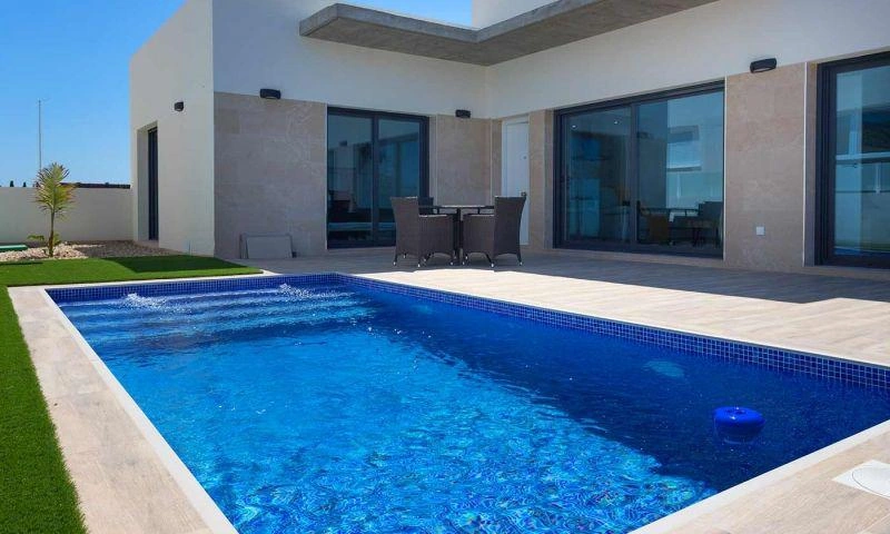 Villa for sale in Daya Nueva