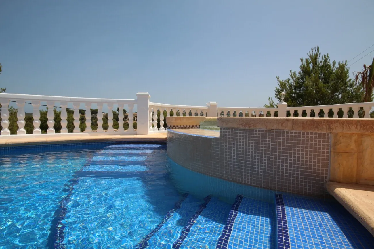 Villa for sale in Javea