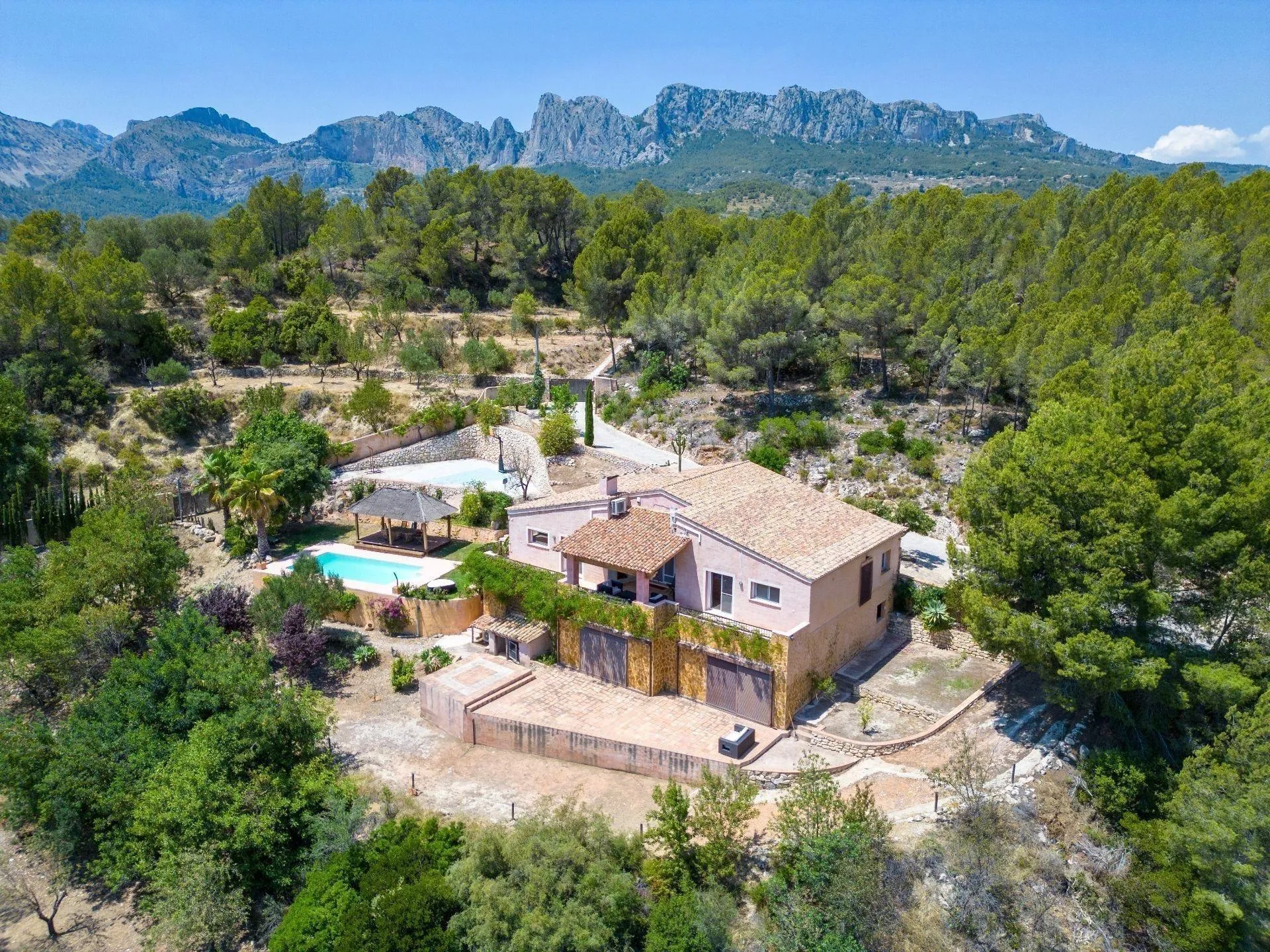 Villa for sale in Altea