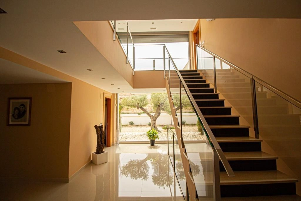 Villa for sale in Alfas Del Pi