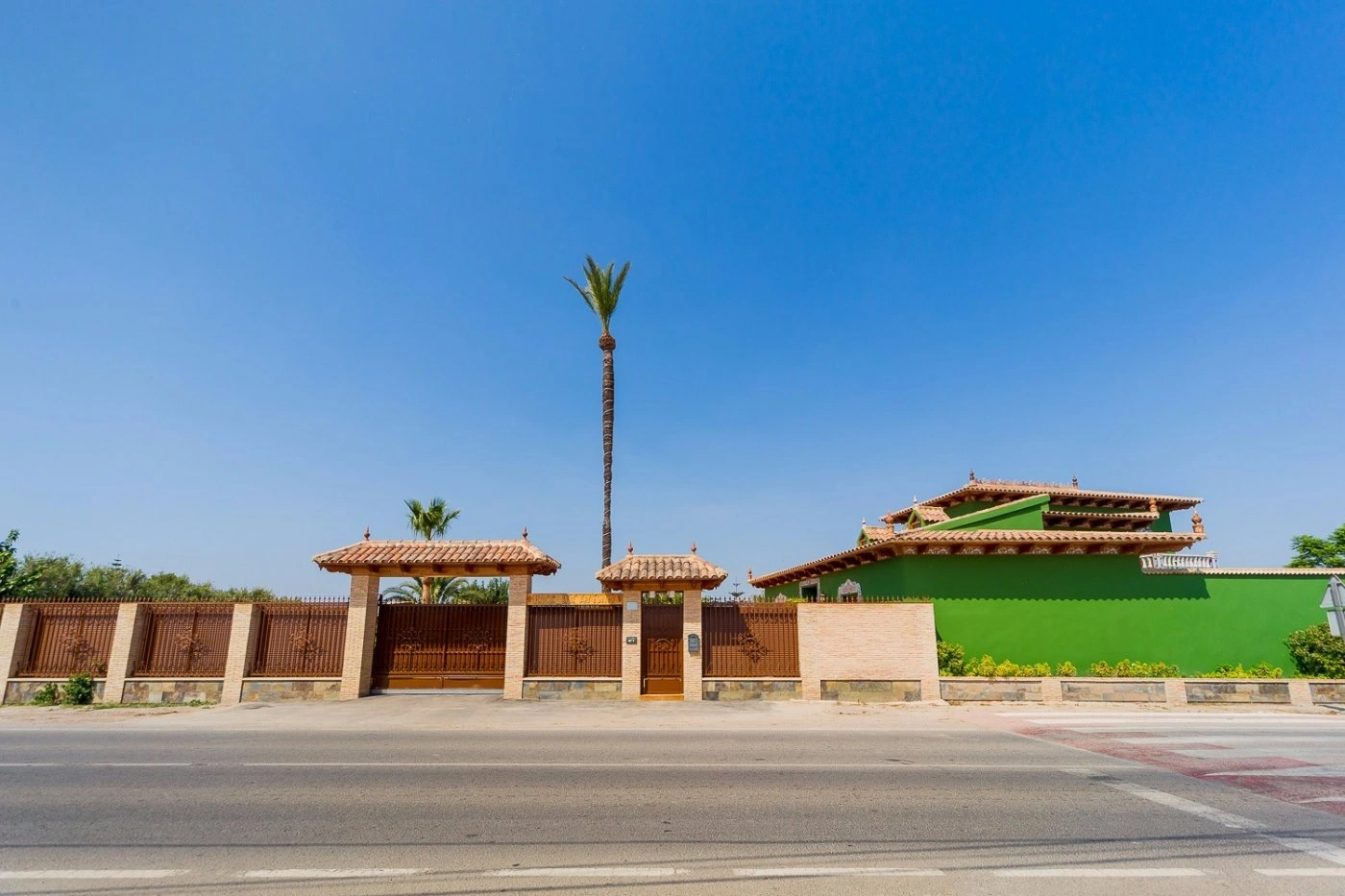 Country house for sale in Almoradi