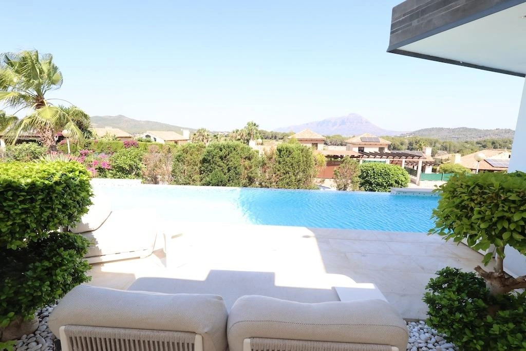 Villa for sale in Javea