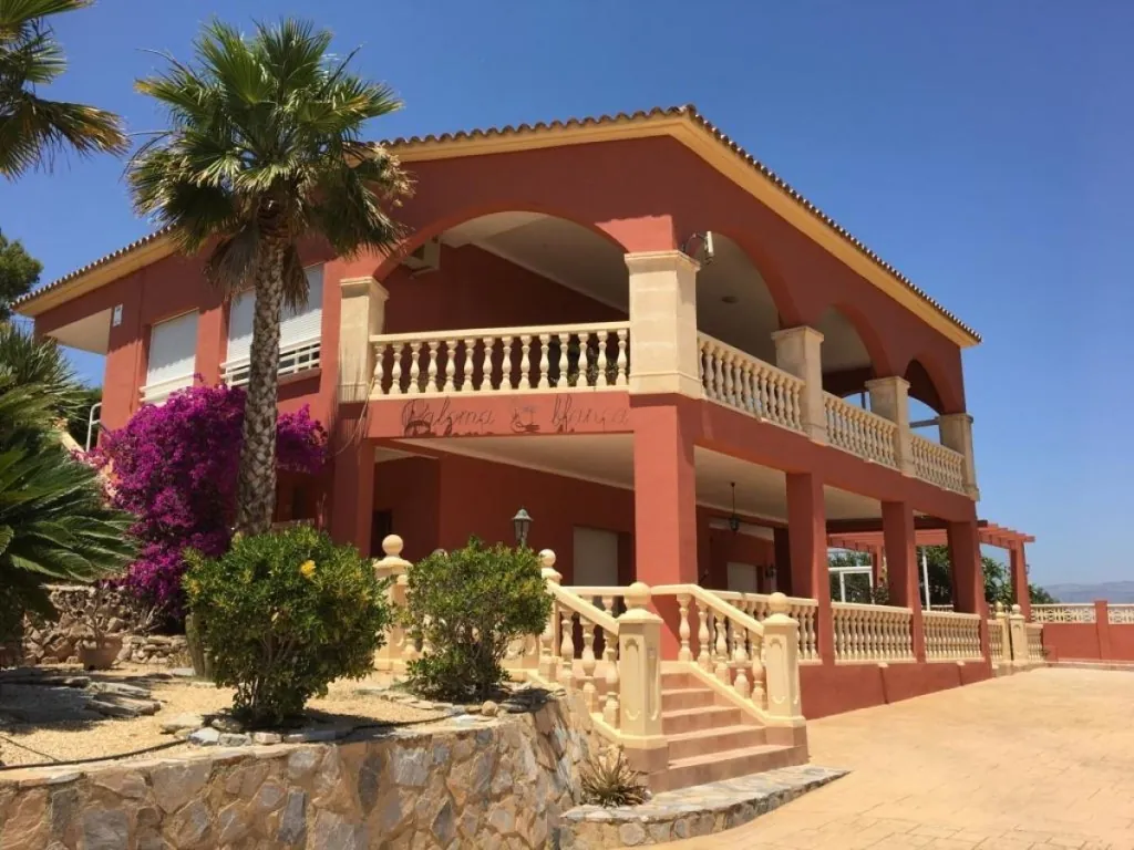 Villa in vendita a Alfas Del Pi