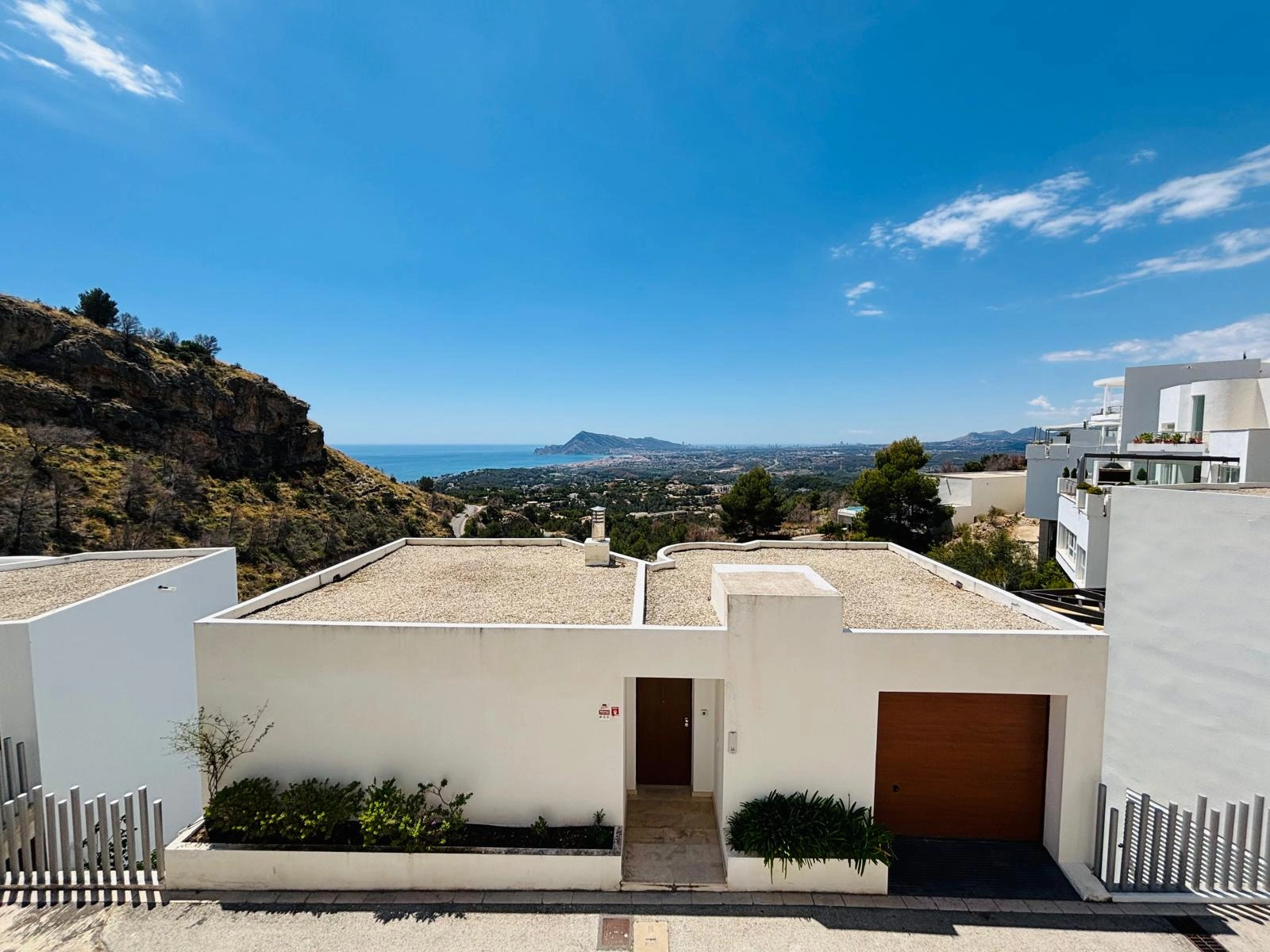 Luxury villa in Altea la Vella with unbeatable sea and mountain views.