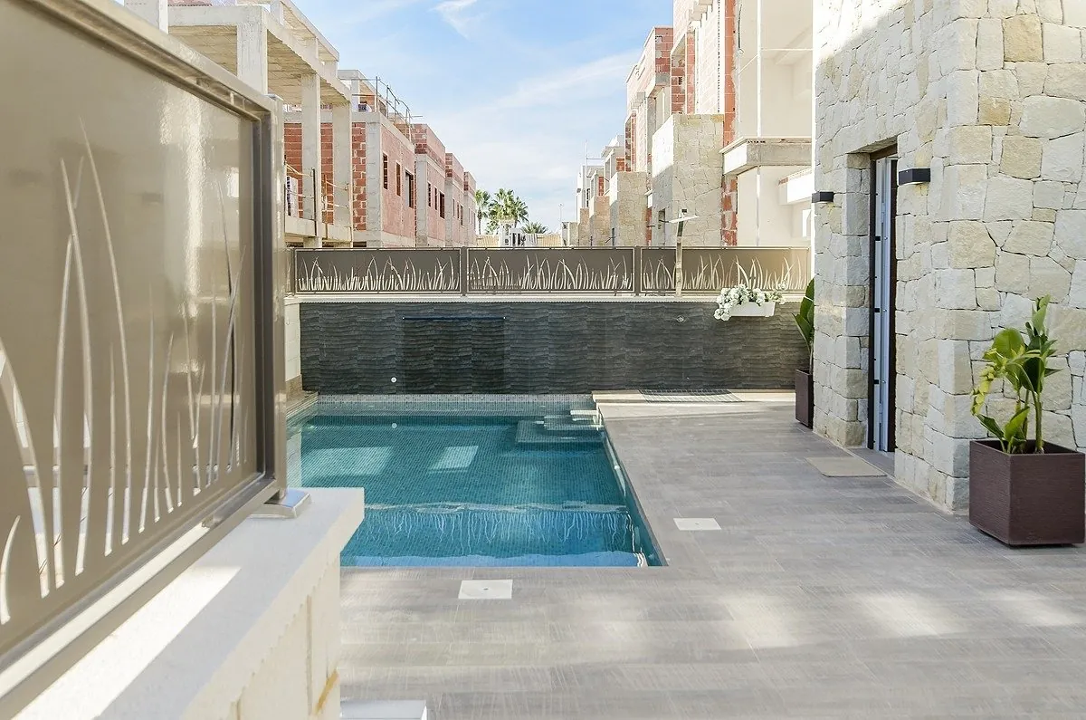 Villa til salg i Los Montesinos