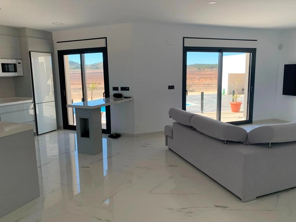 Villa for sale in Pinoso
