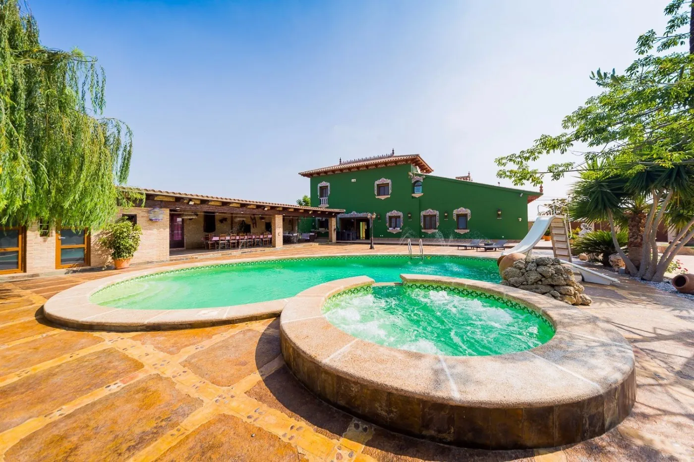 Country house for sale in Almoradi