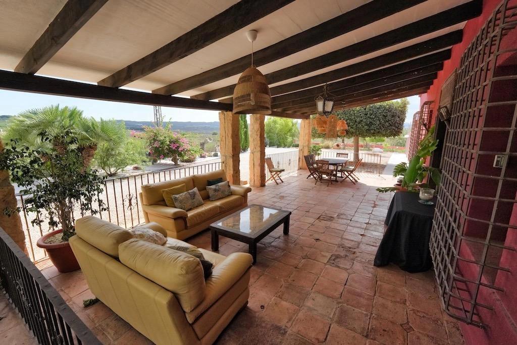 Country house for sale in Orihuela