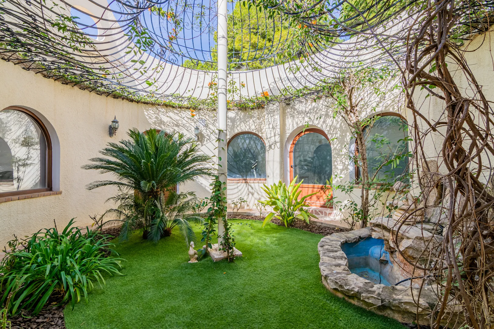 Villa for sale in Altea
