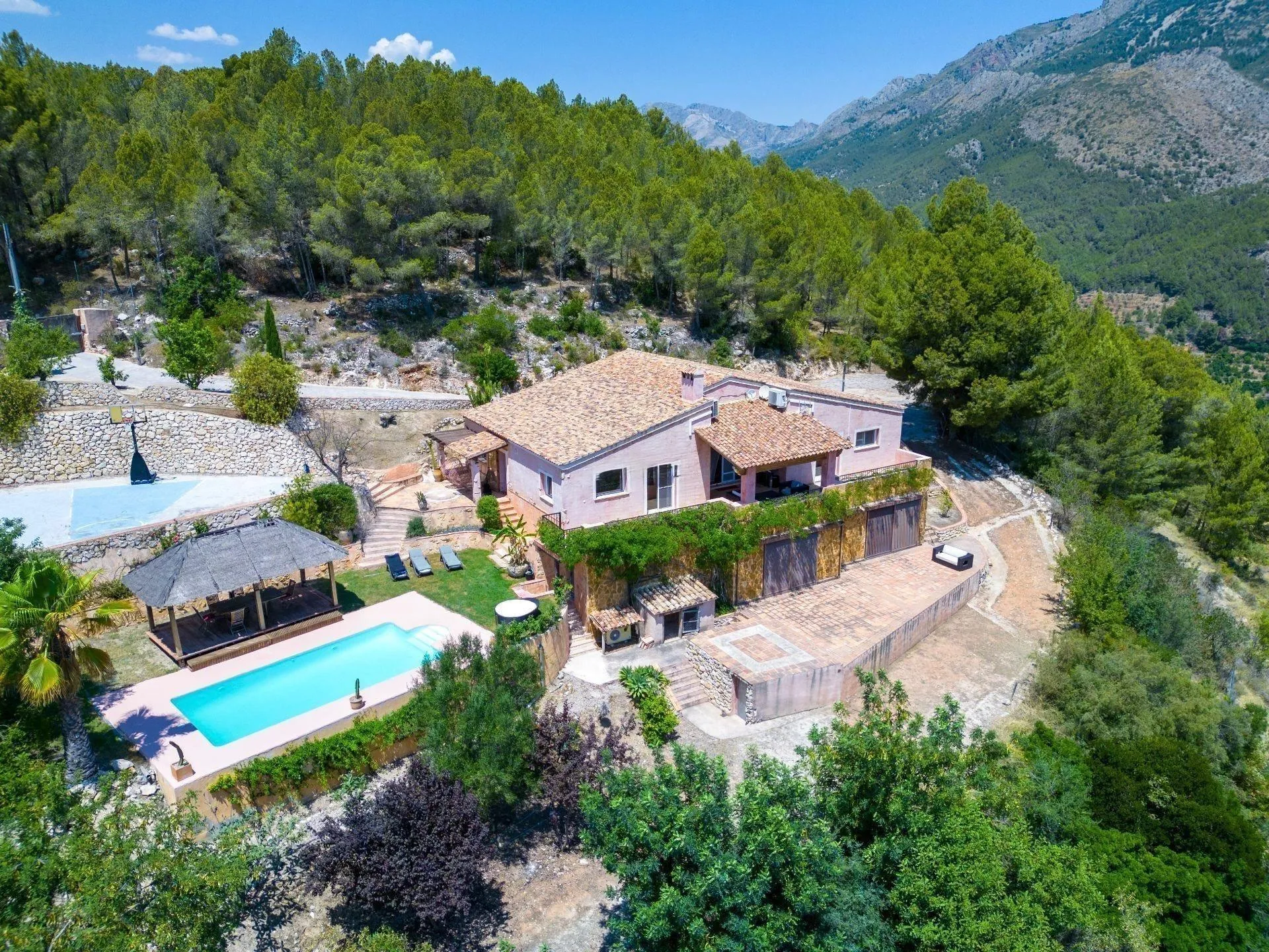 Villa for sale in Altea