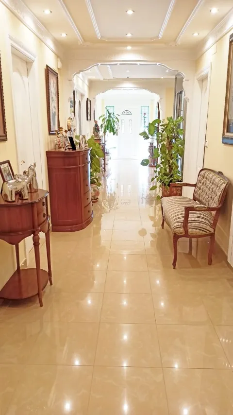 Frontline villa in Benidorm for sale - Villa Del Mar.