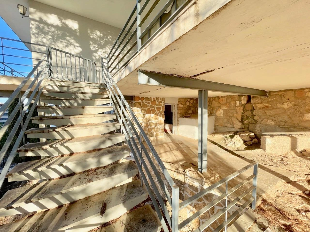 Villa to reform with luxury Villa project with sea view in Benidorm